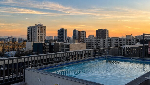 Pool - Oceana Suites Parque Bicentenario (cerrillos)