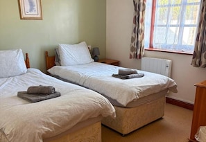 Room - Lookout Porthpean Cottage Sleeps 5 - Golf (St Austell)
