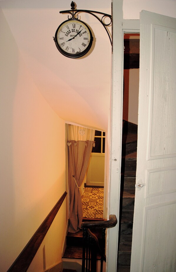 Interior - Vrbo Property (Sancerre)