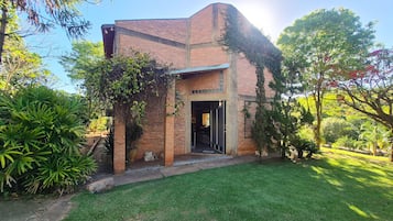 Villa | Exterior