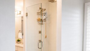 Bathroom - Big Austin Getaway - Pool, Hot Tub & Pool House (Austin)