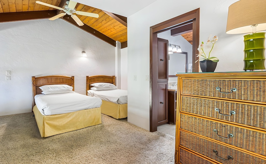 Beachfront 4br, 2 Condos For 12 At Papakea Resort! - Maui, HI