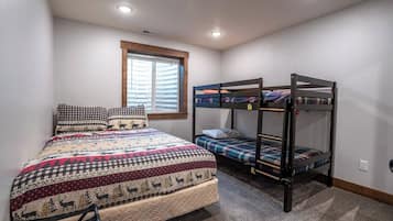 6 bedrooms, WiFi