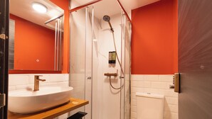 Superior Double Room, Balcony | Bathroom - La Antigua Preciados (Madrid)