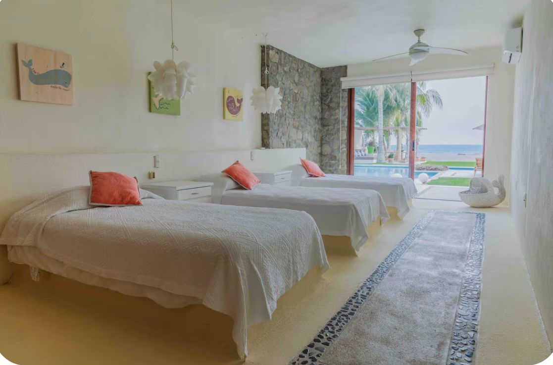 Deluxe House, Sea View | Down comforters, desk, WiFi (free), bed sheets