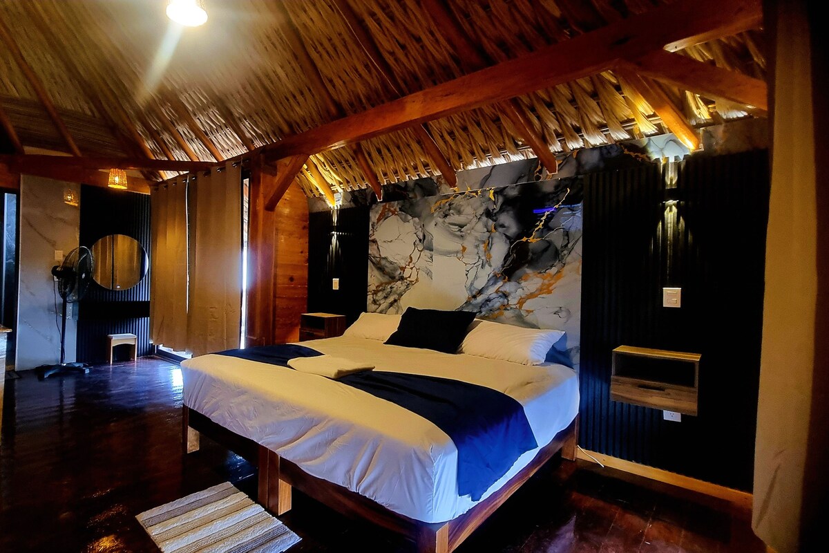 Classic-Doppelzimmer, 1 King-Bett, Meerblick | Kostenloses WLAN