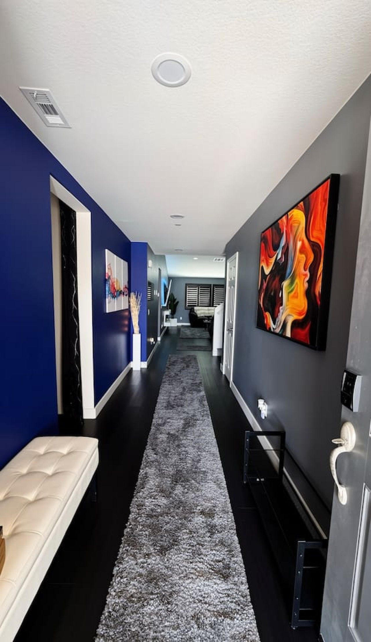 Luxury 4br | 3 King Beds + Hot Tub + Ev Charger - Victorville, CA