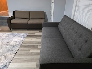 Unclassified image, 3 of 27, button - Stunning 2-bedroom Unit with in-unit Laundry in Desirable Downtown Manchester (Manchester)