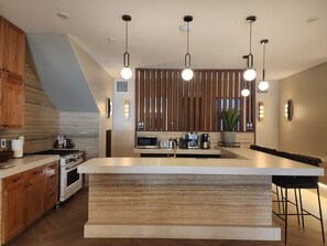 Unclassified image, 5 of 24, button - Luxury Studio Lounge at Jackson Market (Culver City)