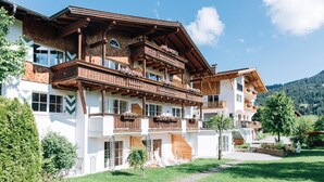Unclassified image, 4 of 51, button - Landhaus Sammer (Tannheim)