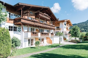 Unclassified image, 4 of 51, button - Landhaus Sammer (Tannheim)