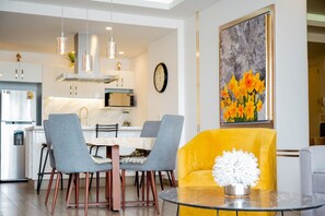 Dining - Real View Towers W105 (Zapopan)