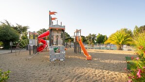 Children’s area - À 700m de la Plage | Piscine & Toboggans | Wifi (Sarzeau)