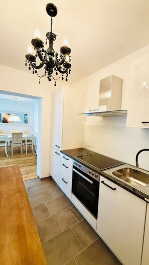 Private kitchen - Boho Living Homes Design Apartment l Velden am Wörthersee (Velden am Wörthersee)
