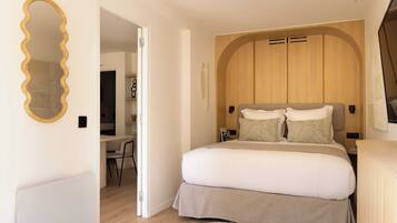 3 habitaciones y espacio para trabajar con laptop