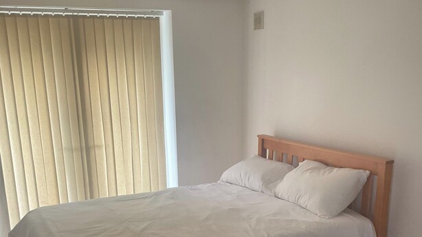 2 bedrooms, WiFi (free), bed sheets - Cosy 2 Bed Apartment in Enfield (Enfield)