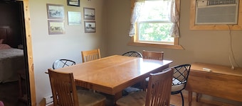 Wirch House Peaceful Prairie Stay Group Getaway Hunting