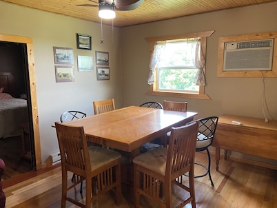 Wirch House Peaceful Prairie Stay Group Getaway Hunting