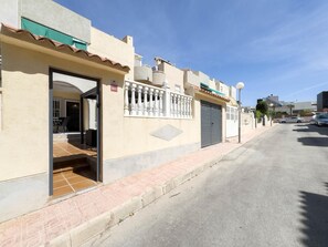 Exterior - Casa Mar Torrevieja: Terraza, Piscina y Playa (Torrevieja)