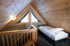 Room - Cozy cabin in the heart of Talkeetna - perfect for any getaway (Talkeetna)