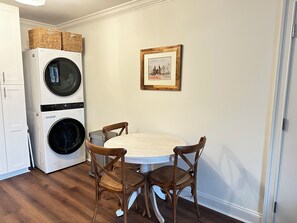Dining - 2-Bedroom Condo in Auburn-Walk to Stadium and Downtown (Auburn)
