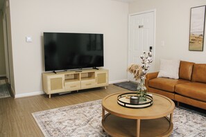 Unclassified image, 2 of 12, button - Modern Cottage: 3 Mins to Downtown, 12 Mins to NC ZOO (Asheboro)