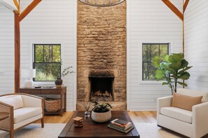 Interior - Premium Mt Washington home w/ hot tub & billiards! (Mount Washington)