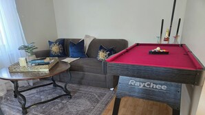 Unclassified image, 3 of 25, button - Appartement calme 2 chambres près d’Ottawa – Wi-Fi et stationnement (Gatineau)