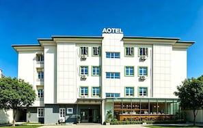 A two-story building with a sign reading 'AOTEL' at the top. - Aotel Hotel Lagos Sobo (Lagos)
