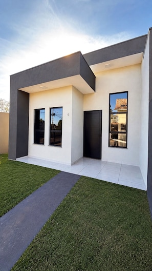 Exterior - Three countries home (Foz do Iguaçu)