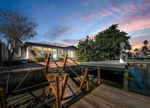 Property grounds - Waterfront Oasis - Stock Tank, Pool, Floating Dock & Kayaks (Hudson)