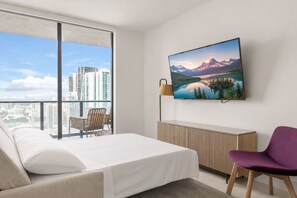 Unclassified image, 4 of 60, button - 40th-Floor Bay Views with Pool and Balcony in Miami G4013 (Miami)