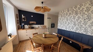 Dining - Vrbo Property (Erquy)