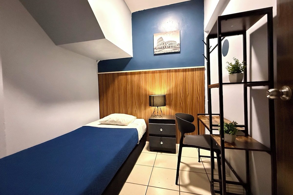 Single Room | WiFi (free)