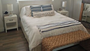 Room - Coastal 1 Bedroom Unit with 40 foot boat slip (Tavernier)