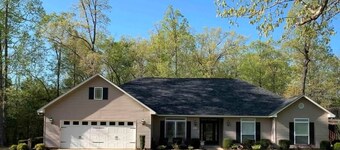 Fantastic Family-Friendly 4-BR house with AC on 3 acres in peaceful WhiteHall.