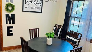 Unclassified image, 2 of 11, button - 2-bedroom house in awesome Tuscaloosa with cool AC (Tuscaloosa)