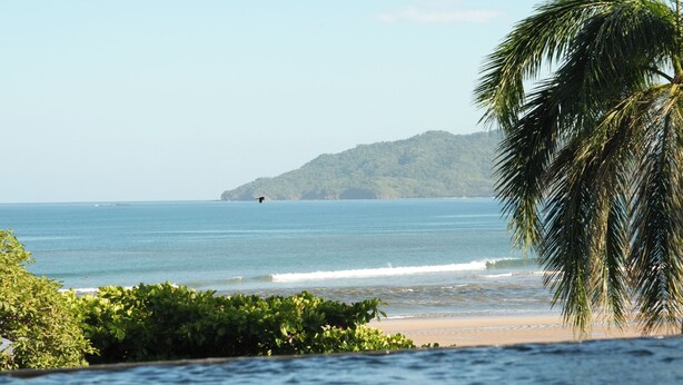 Beach - NOAM by the sea (TAMARINDO)