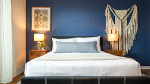 Interior - Bella Vista, Marina Views on the Bay, Cozy (North Bay Village)