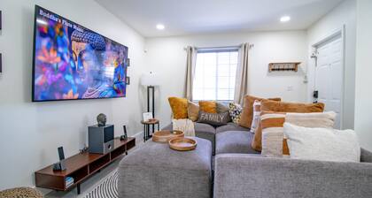 Good Vibes Oasis, 2 Story Townhome in Cutler Bay
