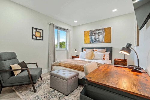 Good Vibes Sanctuary, Central Location South Miami