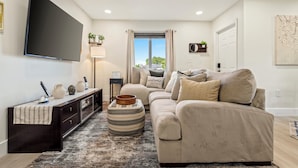 Villa (2 Bedrooms) | Interior - Good Vibes Sanctuary, Central Location South Miami (Cutler Bay)