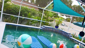 Pool - Private Tropical Studio Pool, Patio & Full Kitchen. (Pinellas Park)