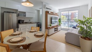 Unclassified image, 2 of 29, button - 2BR Apt Balcony w View - Barra Ol Mpica Jw307 (Rio de Janeiro)