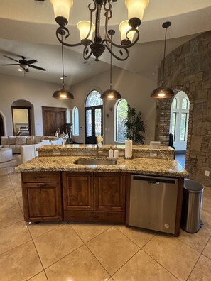 Unclassified image, 4 of 46, button - Luxury Hill Country Estate - Sleeps 18 - Perfect for Groups (New Braunfels)