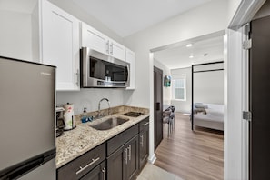 Private kitchen - The Columbus Hotel - The Canopy Studio - 52-301 (Middletown)