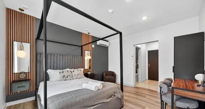 The Columbus Hotel - The Weekender Suite - 52-204