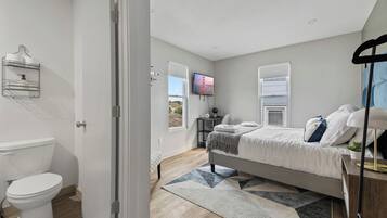 Iron/ironing board, travel crib, WiFi, bed sheets
