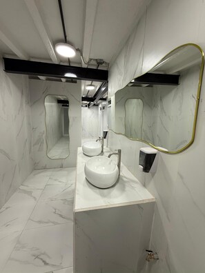 Bathroom - Palace Orange  (Guadalajara)