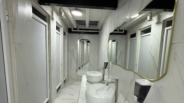 Basic Room | Bathroom - Palace Orange  (Guadalajara)